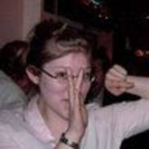 Meet your Posher, Laurena